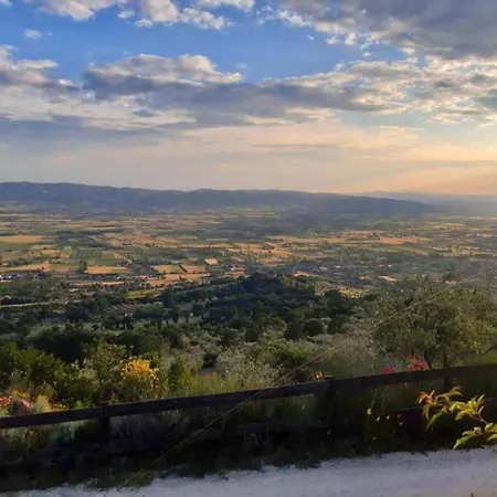 Nature Getaway In Passignano Semesterbostad